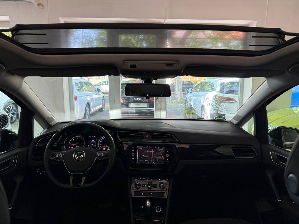 Volkswagen Touran 2021