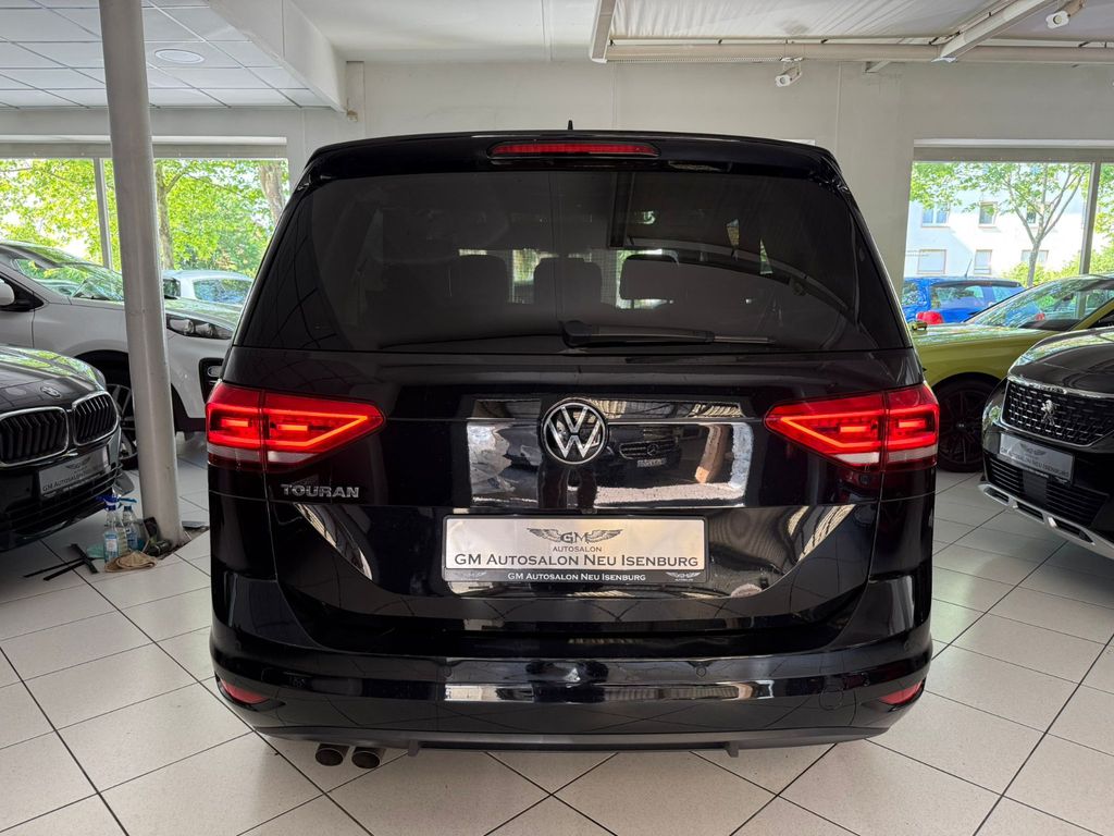 Volkswagen Touran 2021