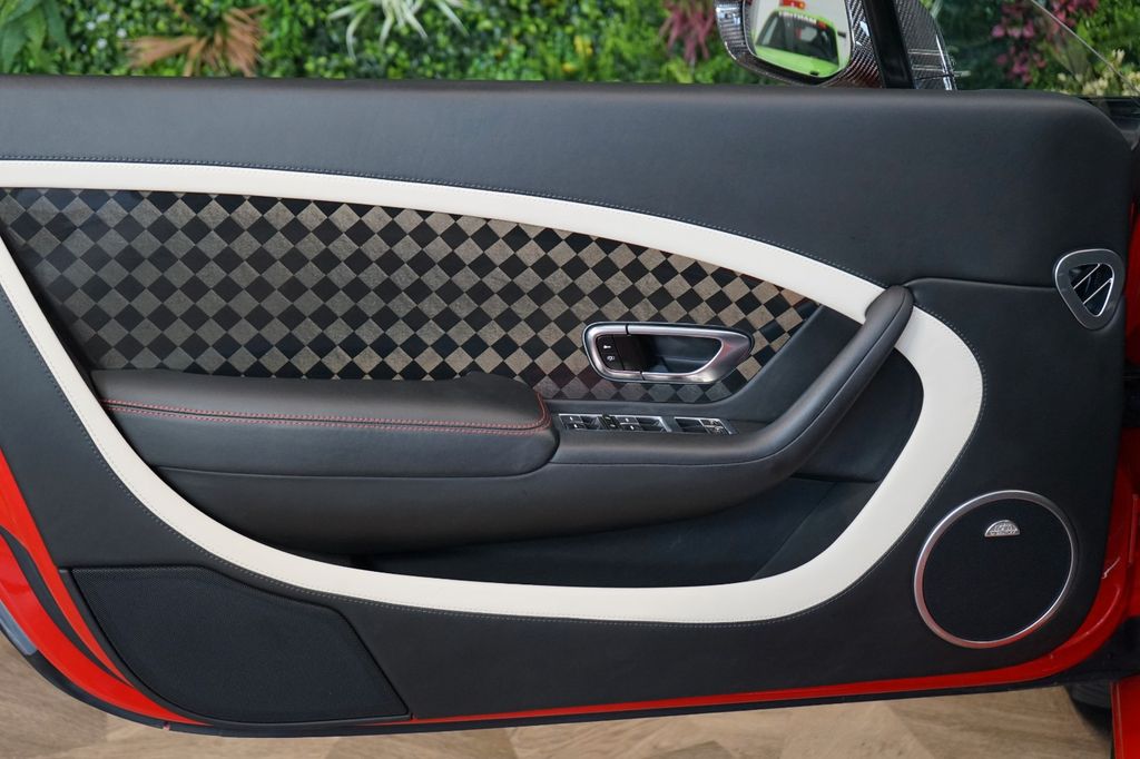 Bentley Continental Supersports 2017