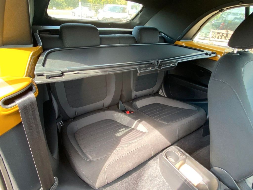 Volkswagen Beetle 2017