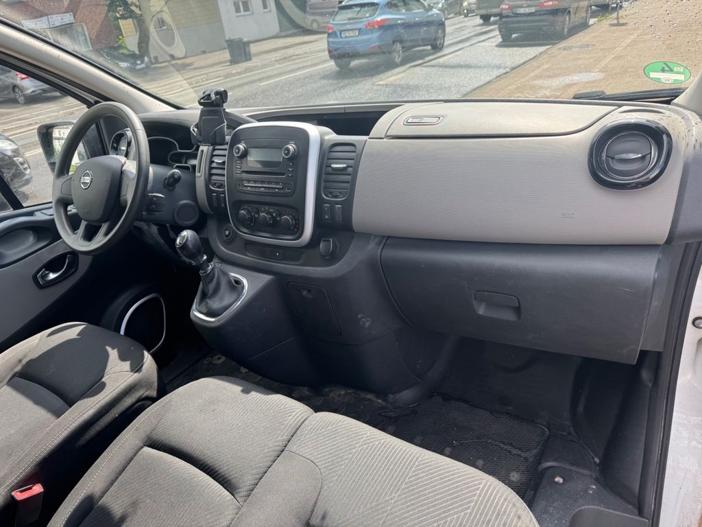 Nissan NV300 2018