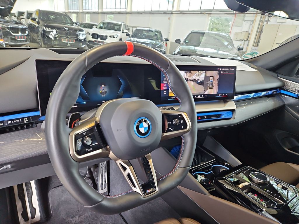 BMW i5 2024