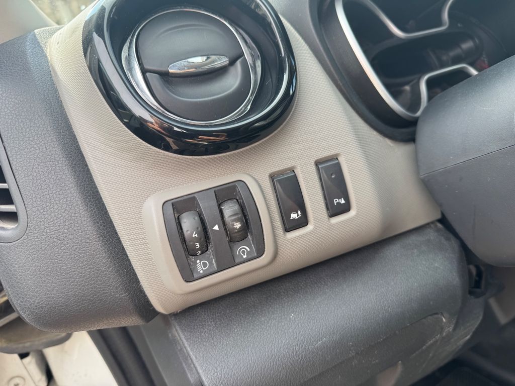 Nissan NV300 2018