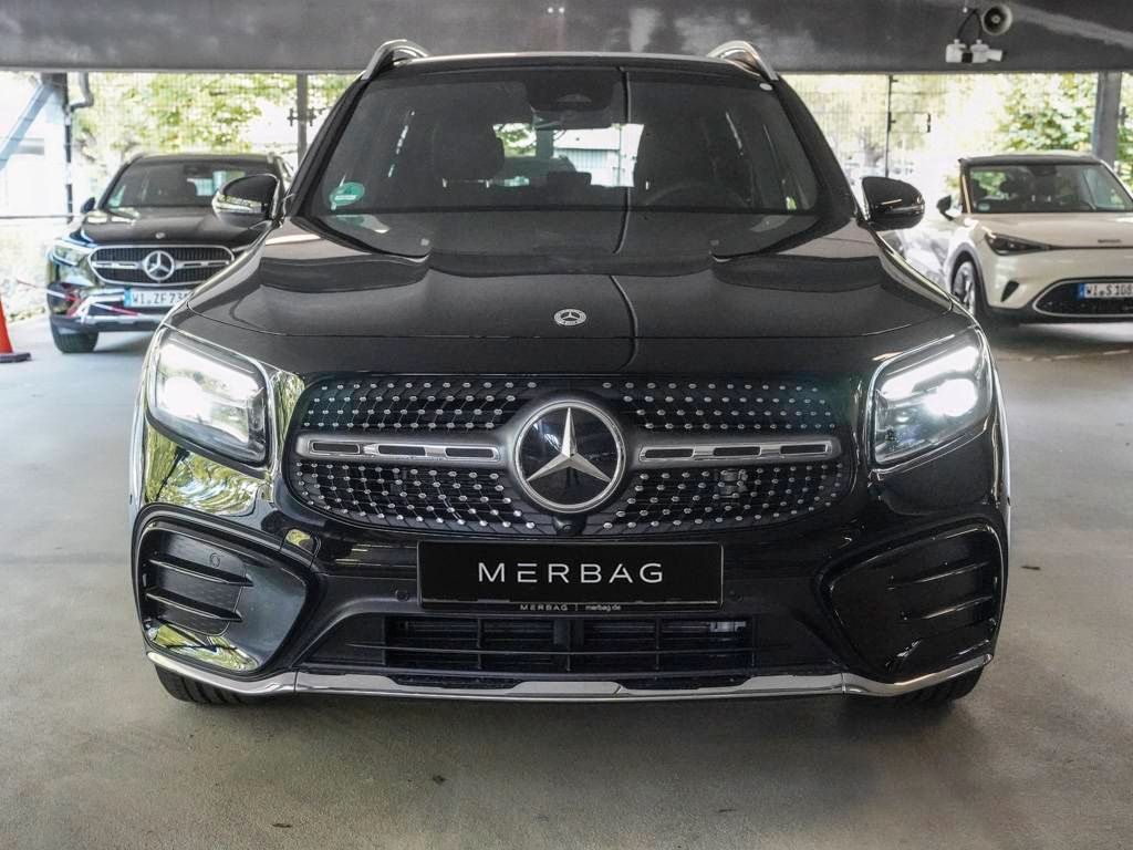 Mercedes-Benz GLB 200 2025