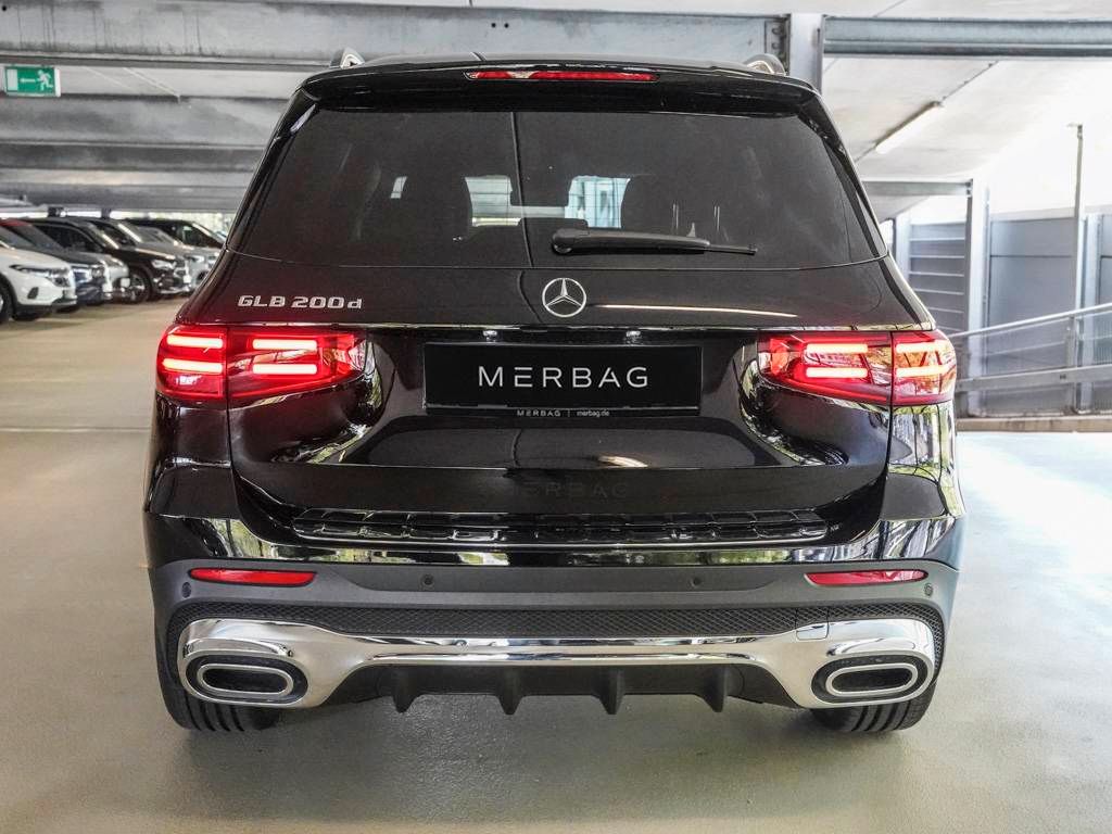 Mercedes-Benz GLB 200 2025