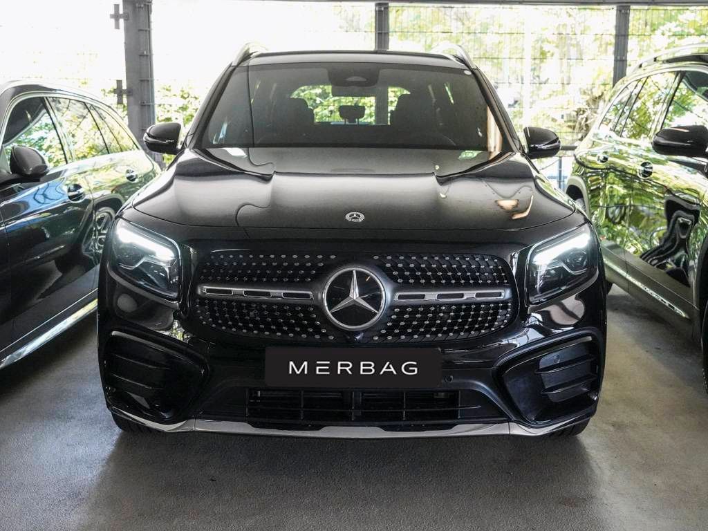 Mercedes-Benz GLB 200 2025