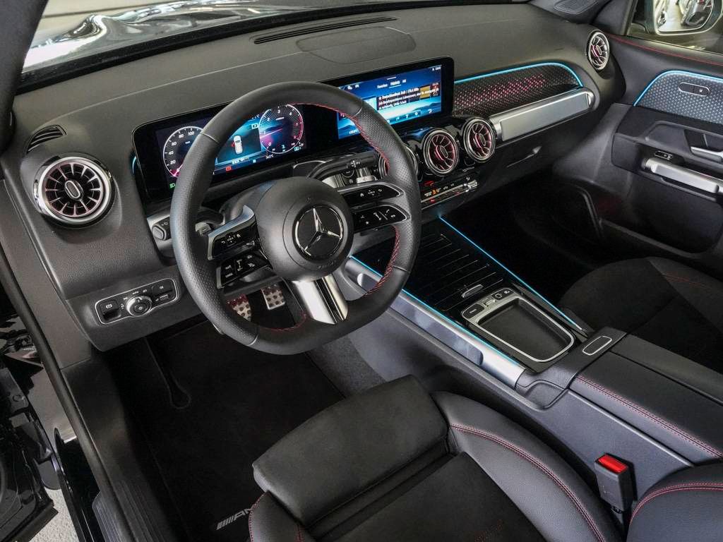 Mercedes-Benz GLB 200 2025