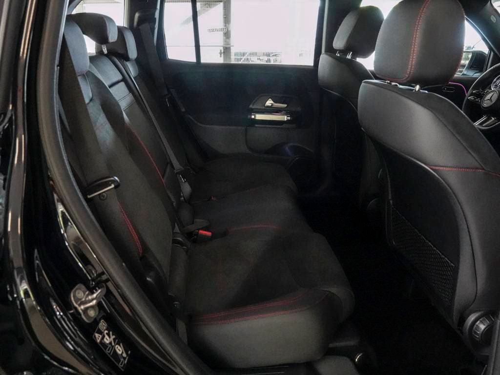 Mercedes-Benz GLB 200 2025