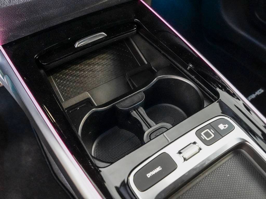 Mercedes-Benz GLB 200 2025