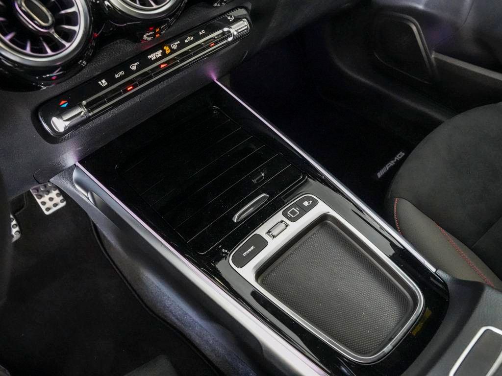 Mercedes-Benz GLB 200 2025