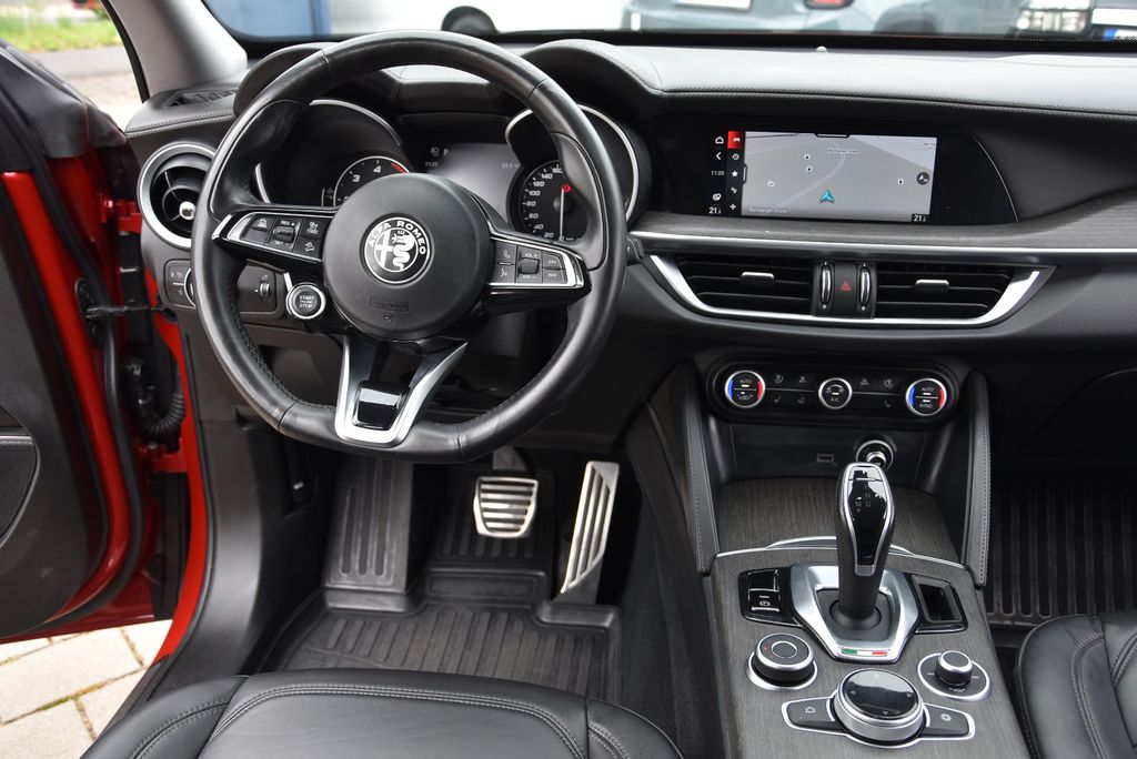 Alfa Romeo Stelvio 2021