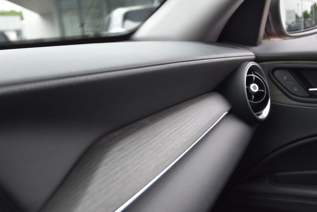 Alfa Romeo Stelvio 2021