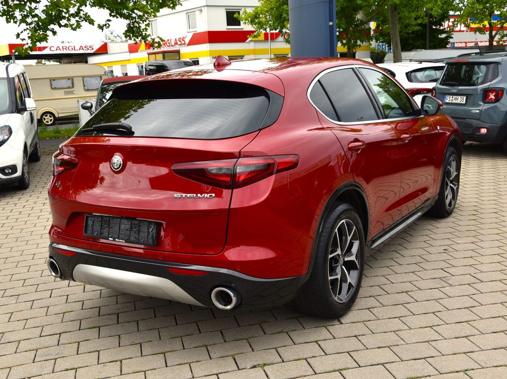 Alfa Romeo Stelvio 2021