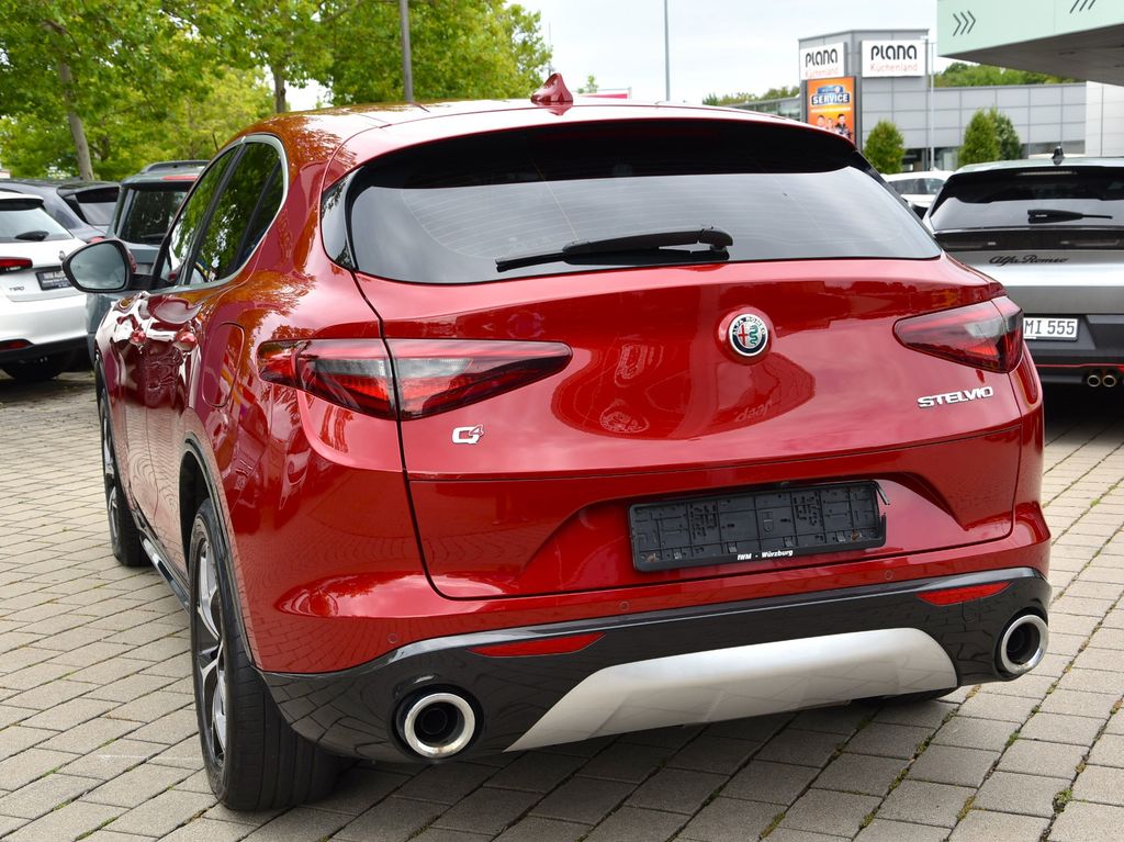 Alfa Romeo Stelvio 2021