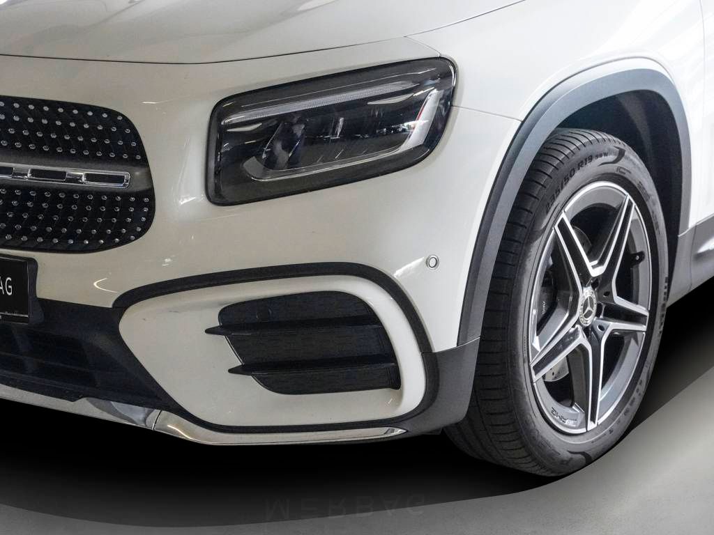 Mercedes-Benz GLB 200 2025