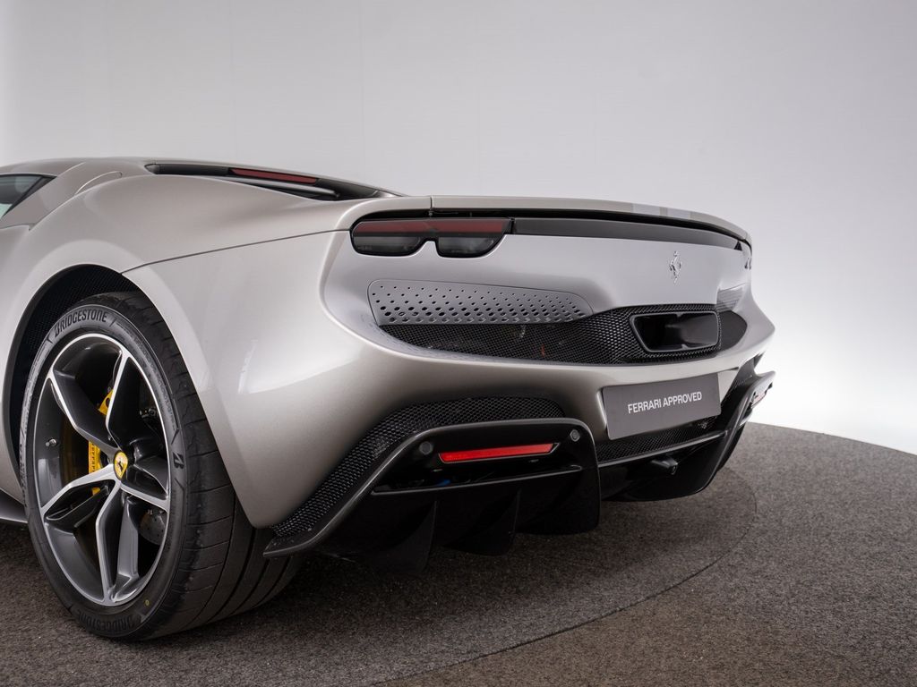 Ferrari 296 GTB 2024