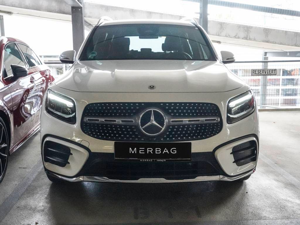 Mercedes-Benz GLB 200 2025
