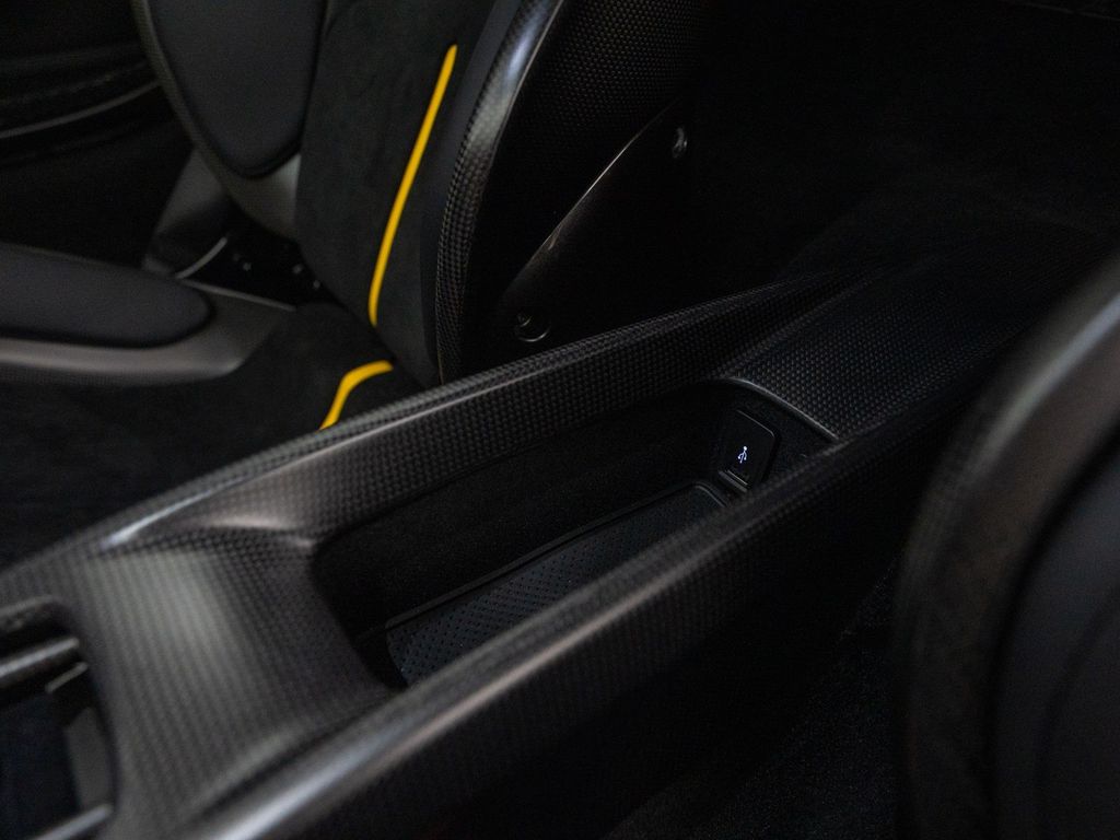 Ferrari 296 GTB 2024