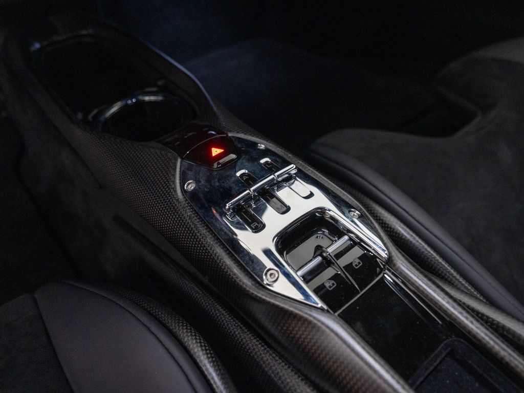 Ferrari 296 GTB 2024