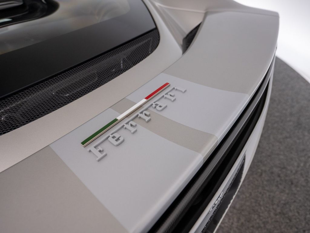 Ferrari 296 GTB 2024