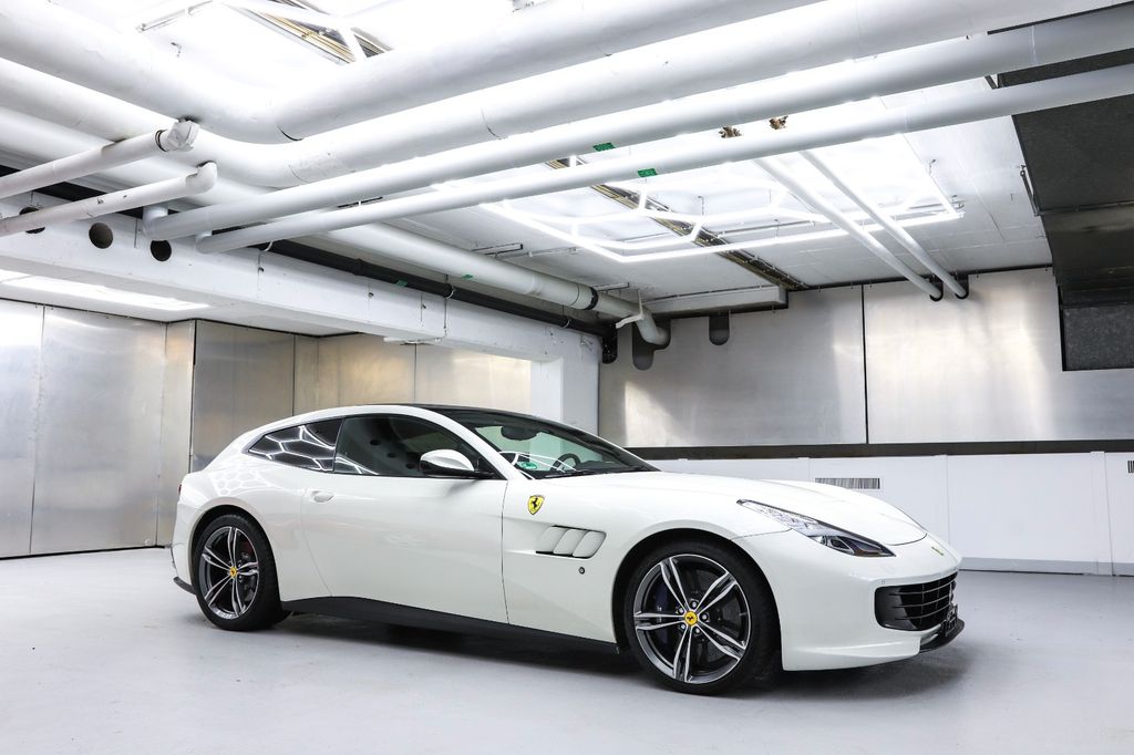 Ferrari GTC4Lusso 2019