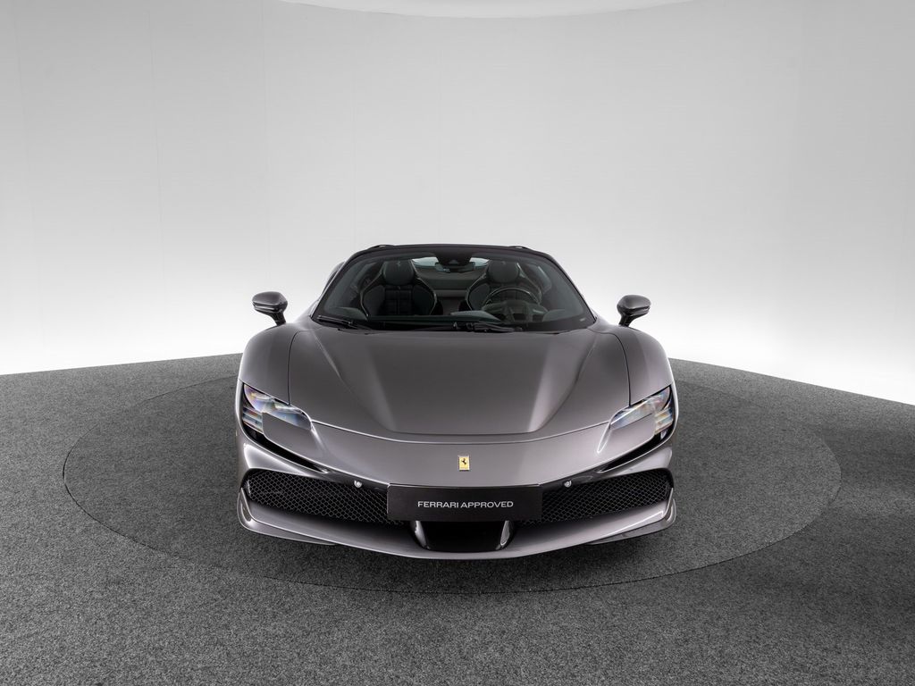 Ferrari SF90 2022