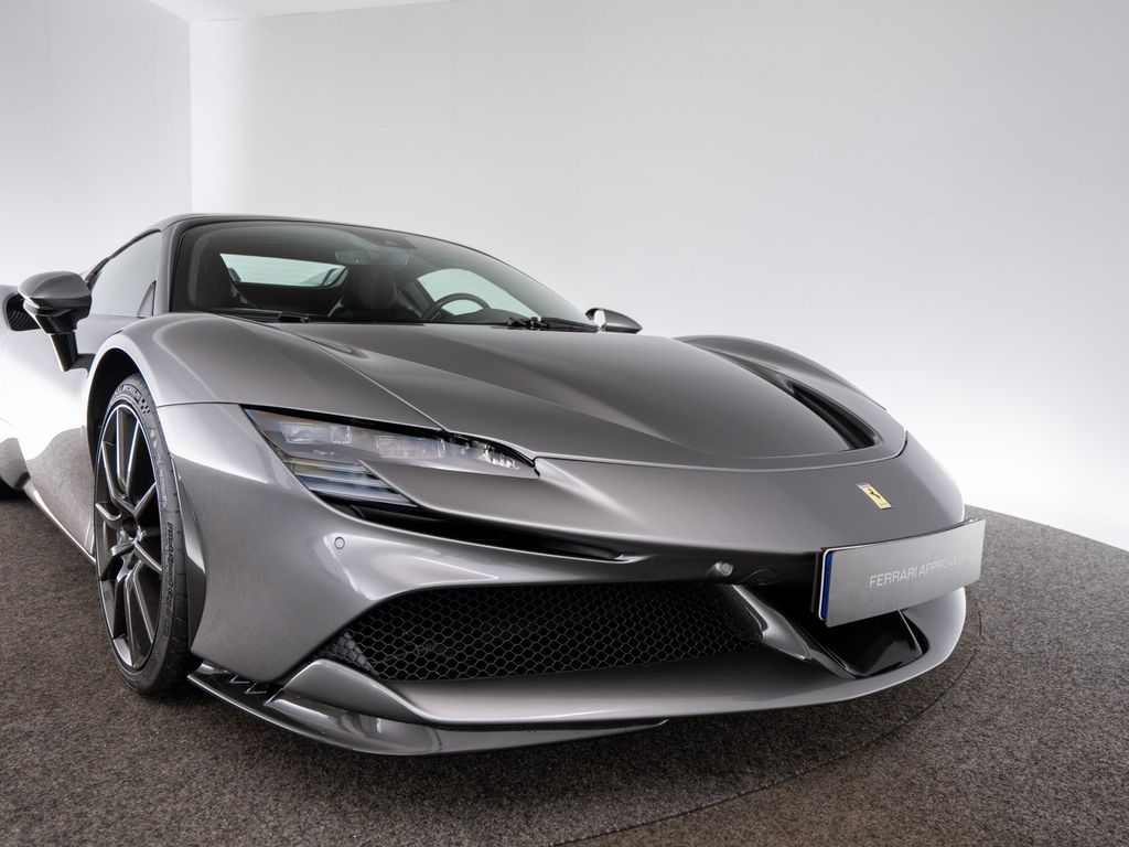 Ferrari SF90 2022