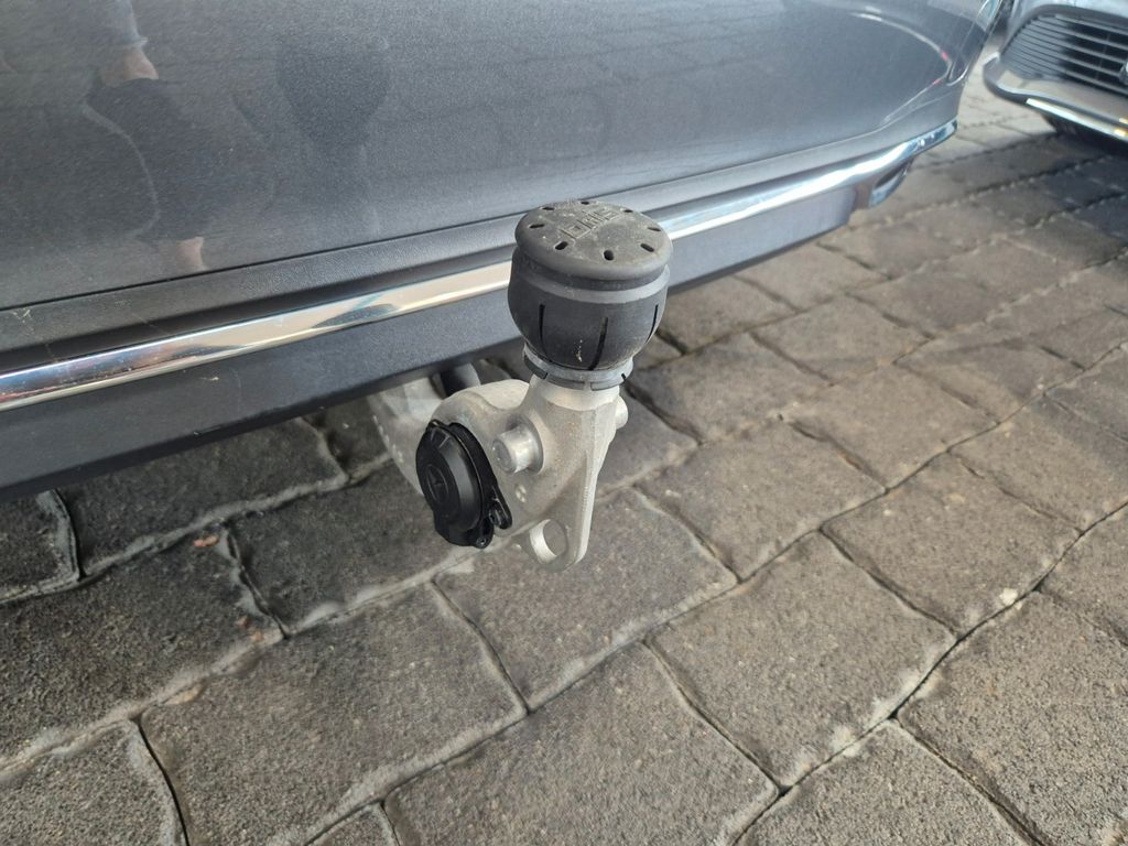 Mercedes-Benz C 200 2024