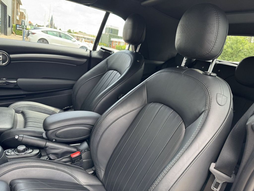 MINI Cooper S Cabrio 2023