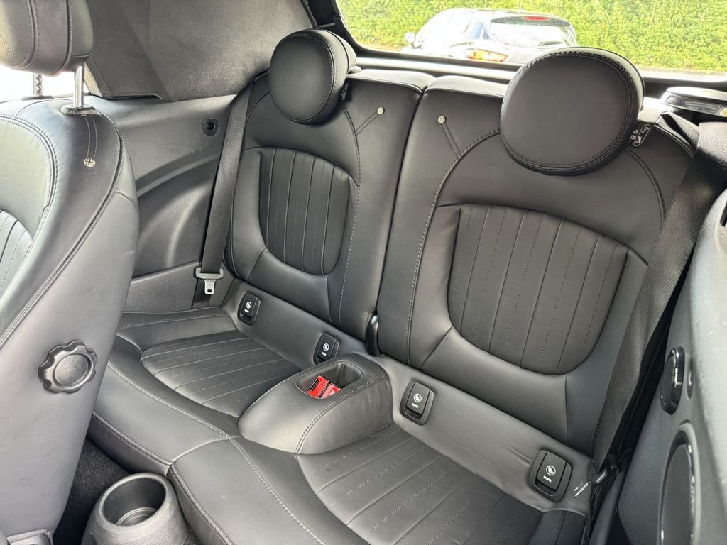 MINI Cooper S Cabrio 2023