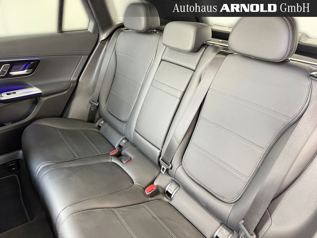 Mercedes-Benz GLC 300 2023