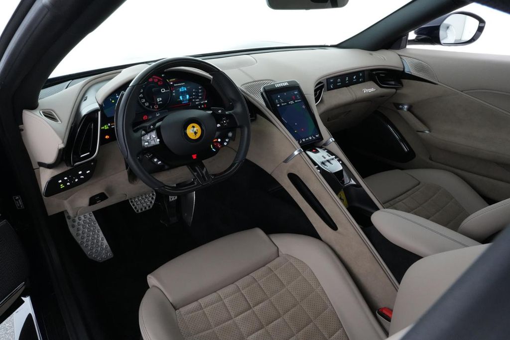 Ferrari Roma 2025