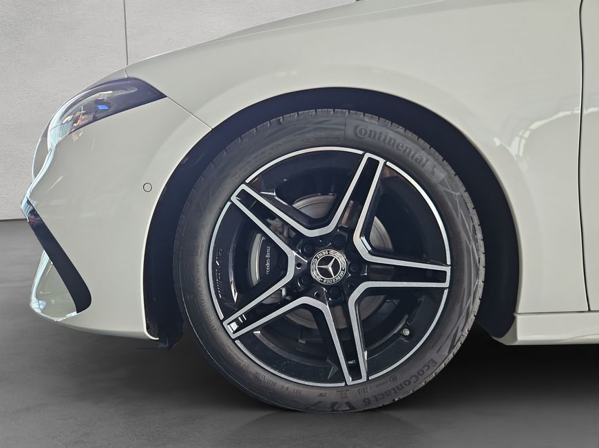 Mercedes-Benz A 200 2025