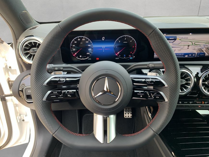 Mercedes-Benz A 200 2025