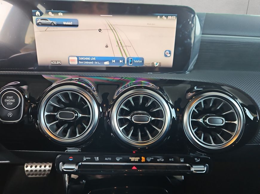 Mercedes-Benz A 200 2025