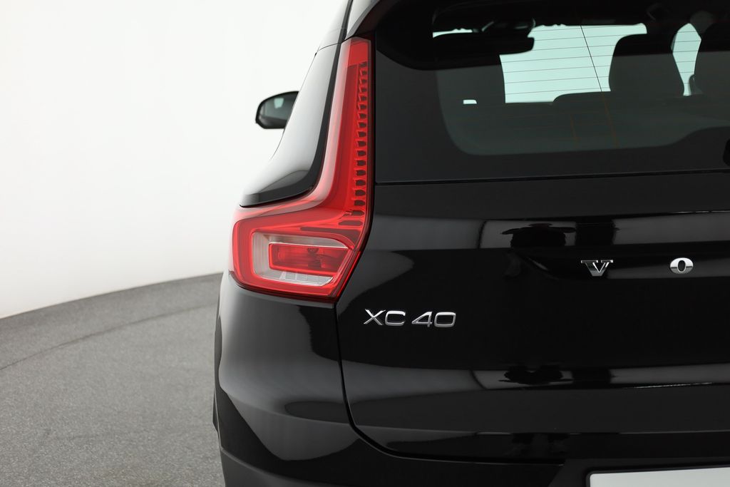Volvo XC40 2025