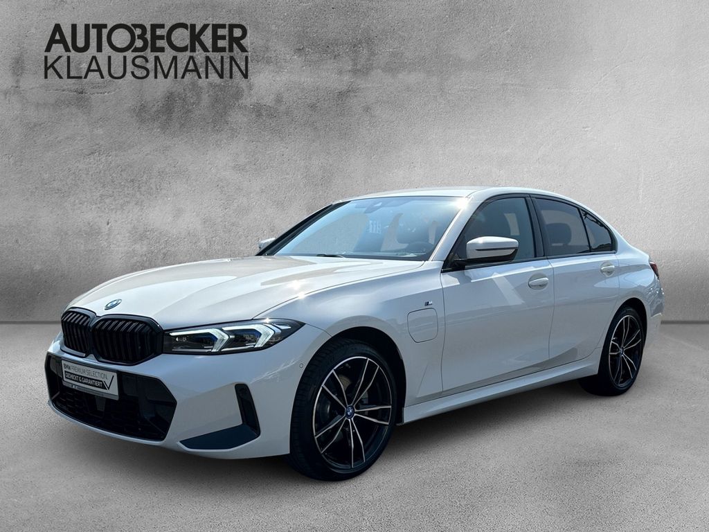BMW 330 2024