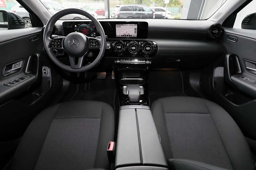 Mercedes-Benz A 250 2021
