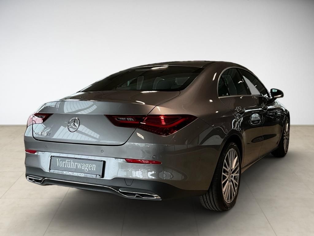 Mercedes-Benz CLA 180 2025