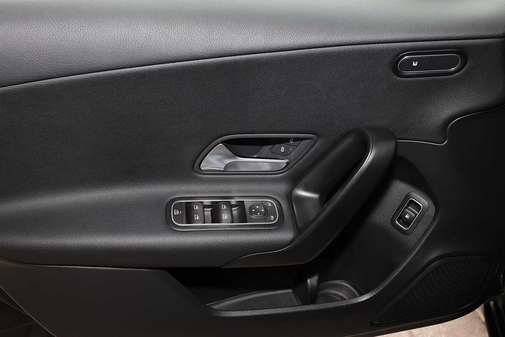 Mercedes-Benz A 250 2021