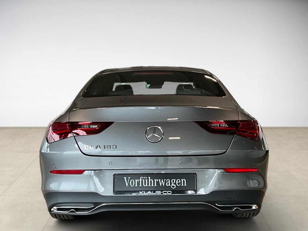 Mercedes-Benz CLA 180 2025