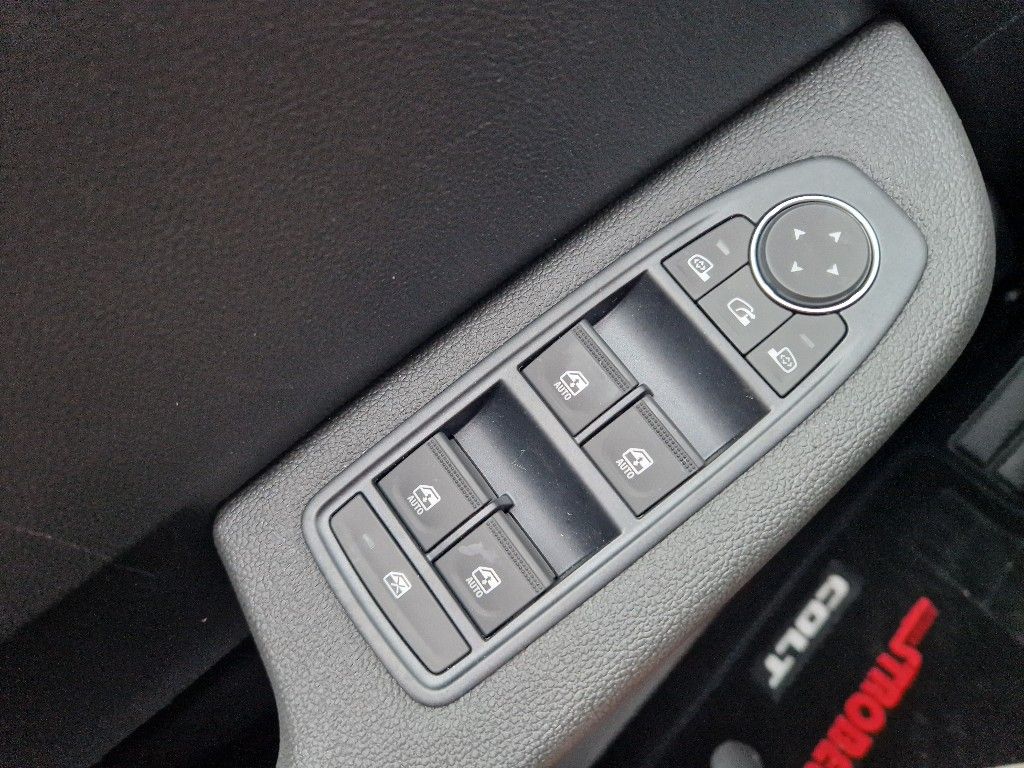 Mitsubishi Colt 2025