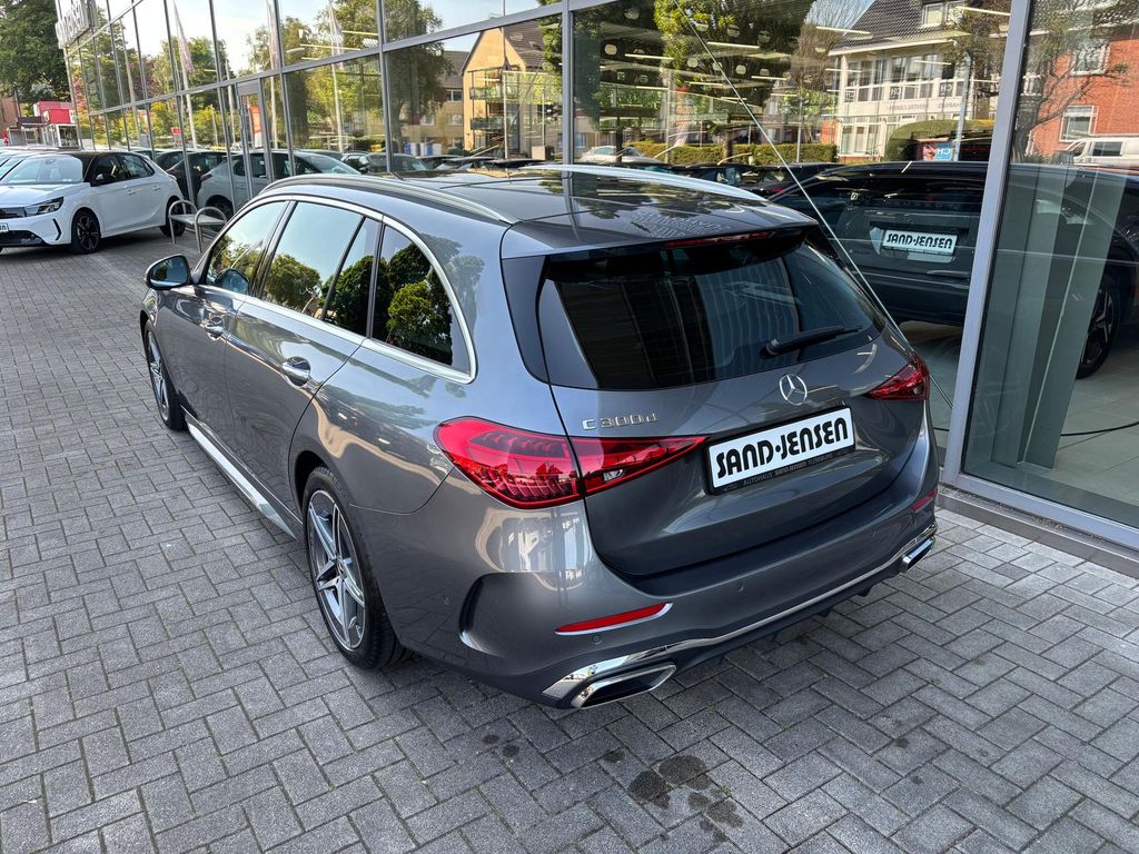Mercedes-Benz C 300 2025