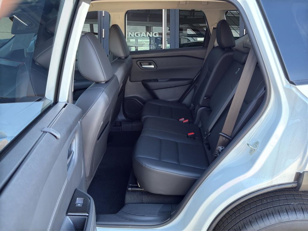 Nissan X-Trail 2025