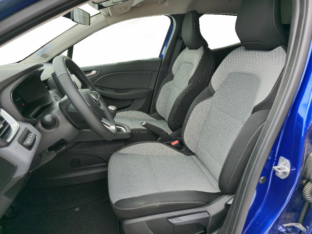 Mitsubishi Colt 2025