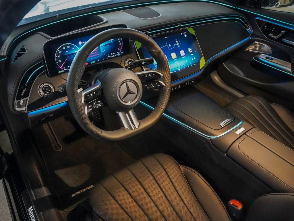 Mercedes-Benz E 300 2025