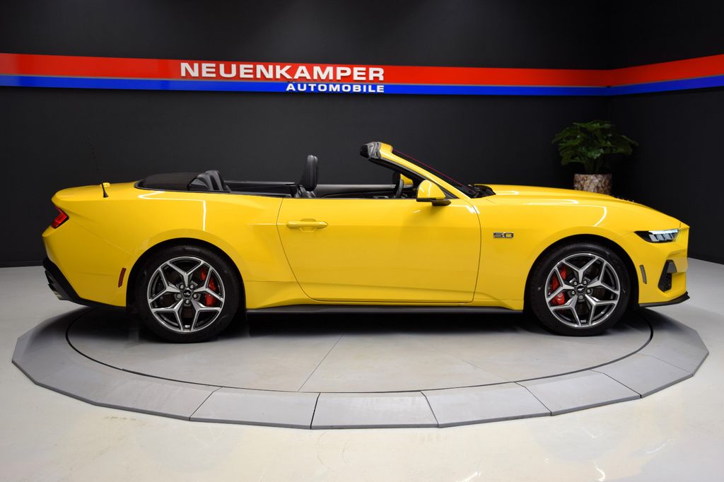 Ford Mustang 2024