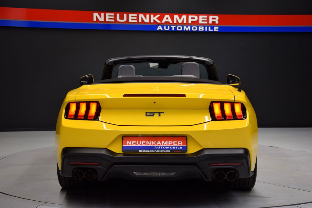 Ford Mustang 2024