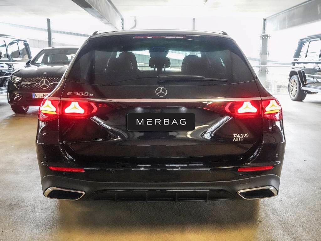 Mercedes-Benz E 300 2025