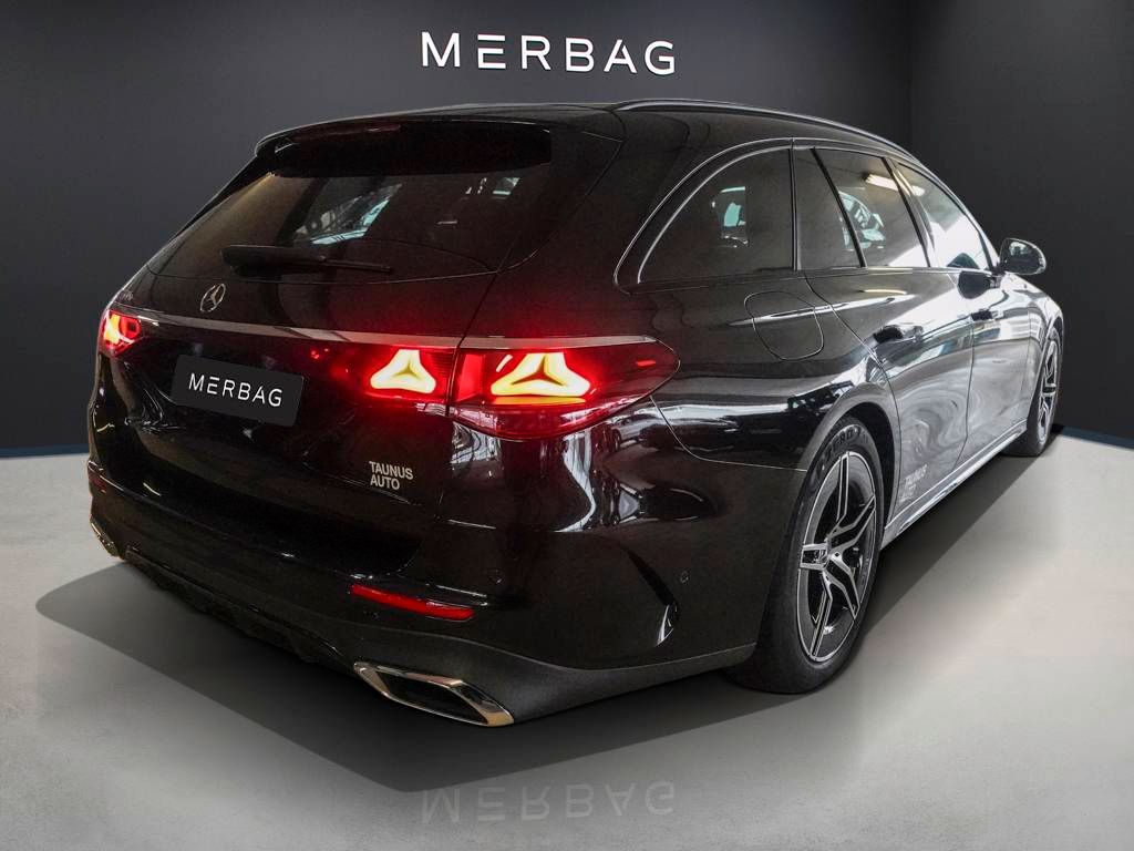 Mercedes-Benz E 300 2025